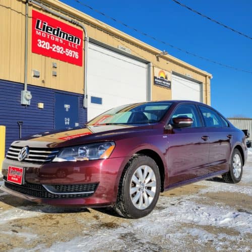 2014 Volkswagen Passat Wolfsburg Edition Front Driver Side View